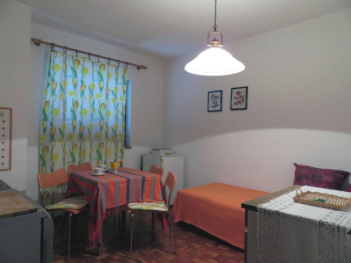 King Tomislav Apartments Crikvenica Exteriör bild