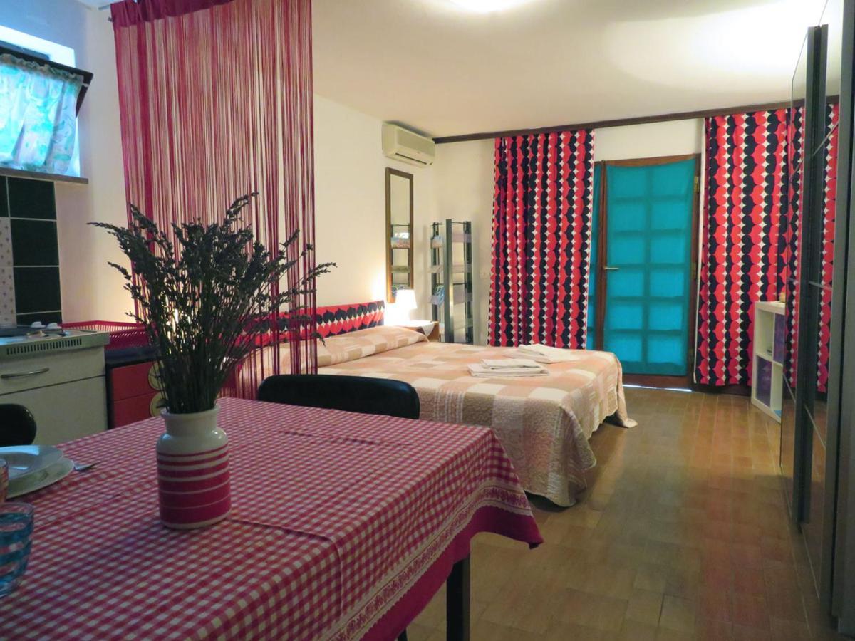 King Tomislav Apartments Crikvenica Exteriör bild