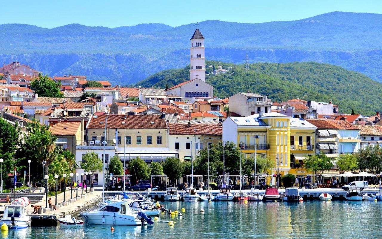 King Tomislav Apartments Crikvenica Exteriör bild